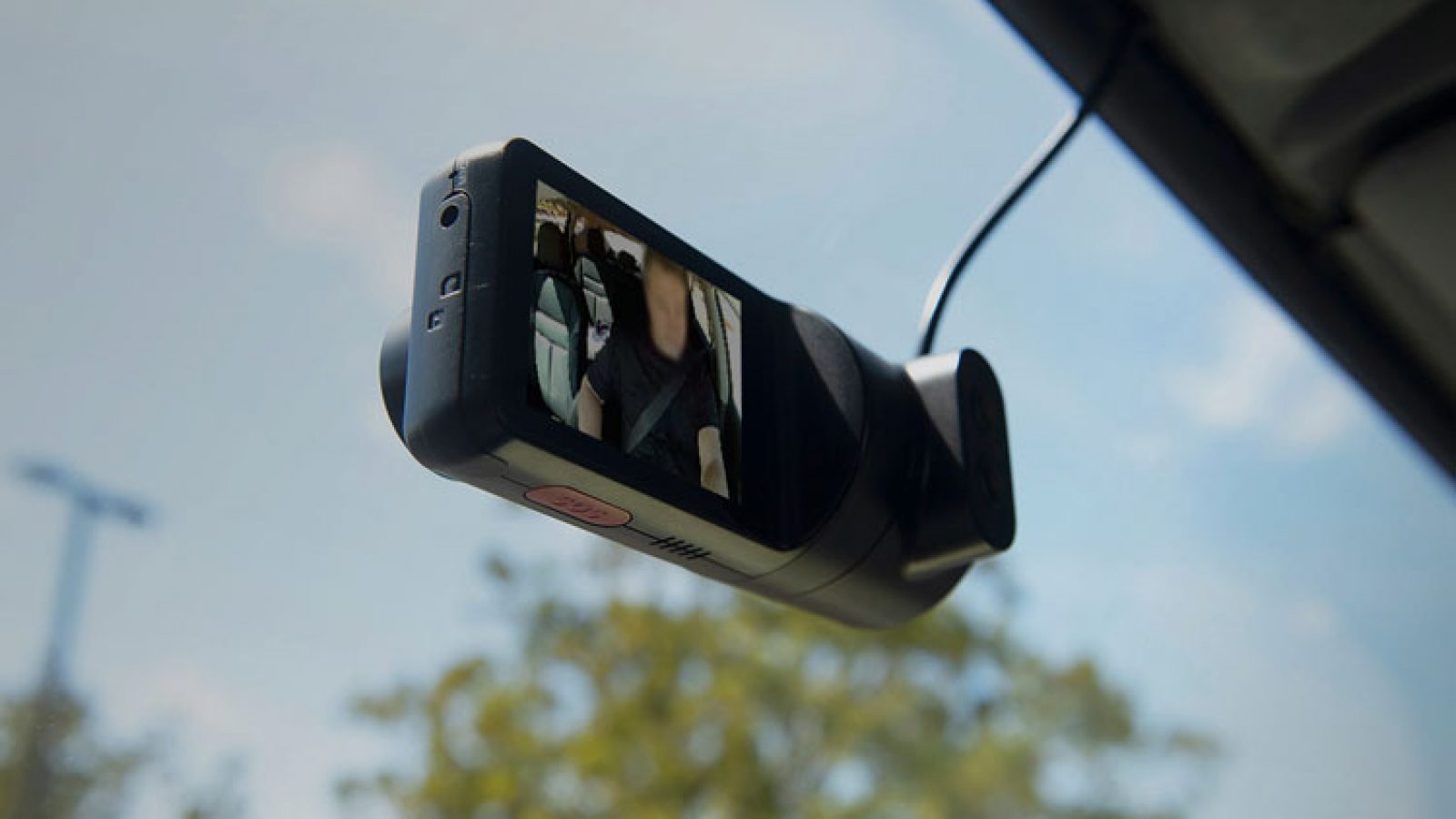 A Guide To Implementing Fleet Dash Cams For Safety
